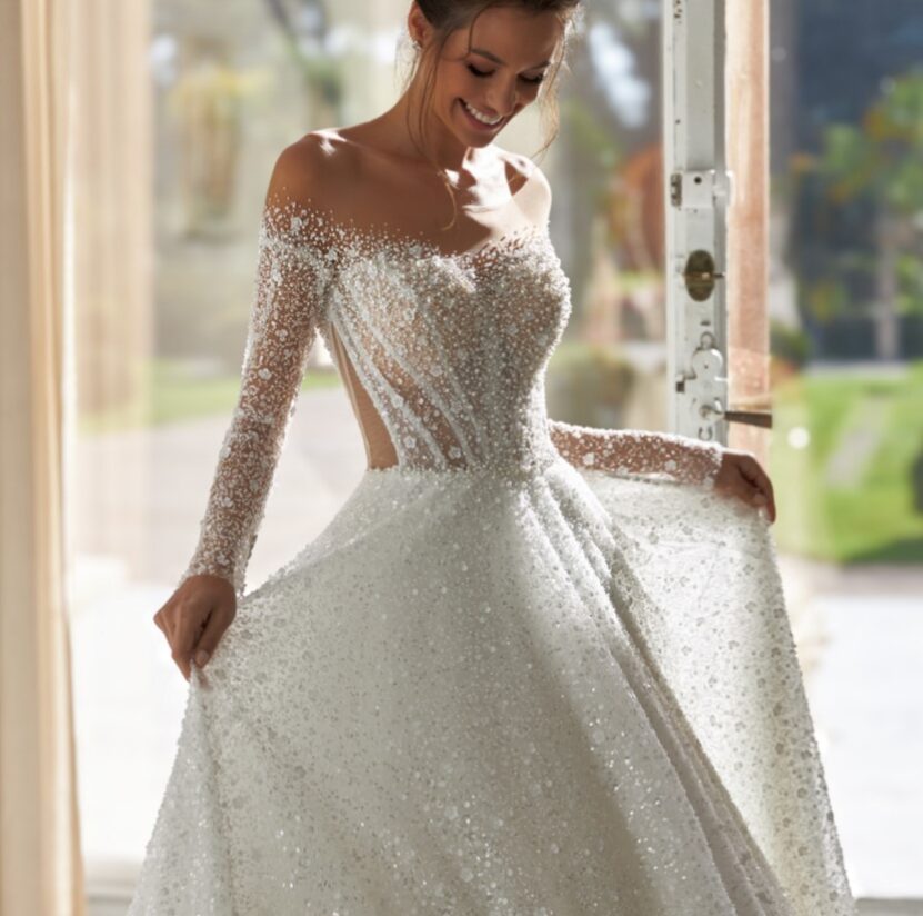 Choose Simple Wedding Dresses